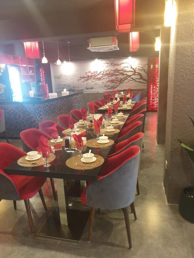 Space Luxury Rental Suites Rawalpindi Esterno foto