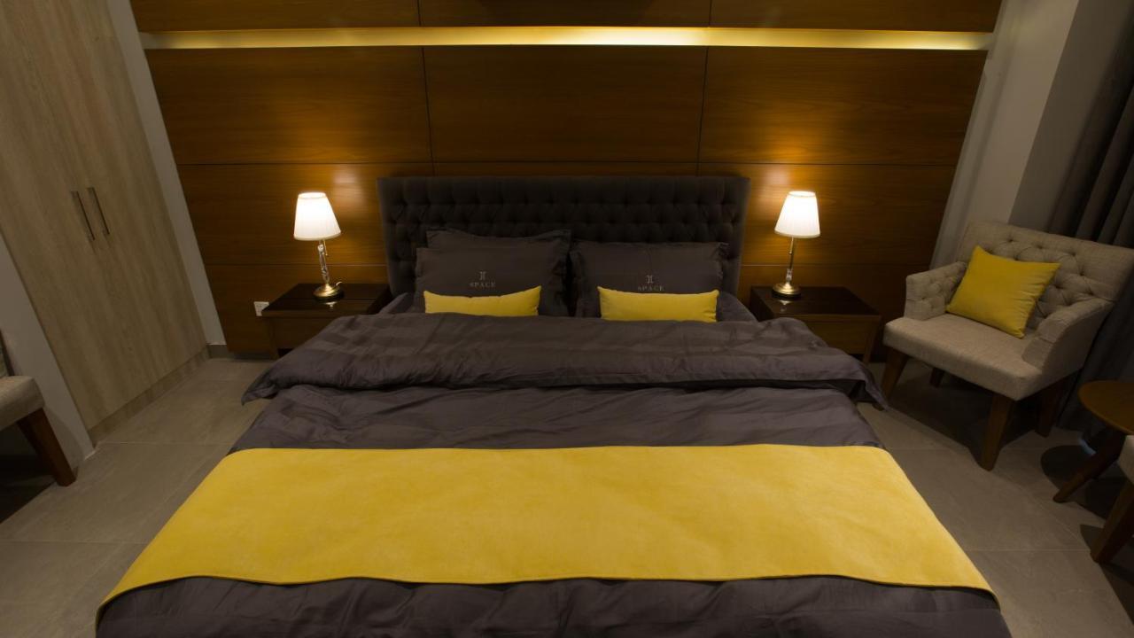 Space Luxury Rental Suites Rawalpindi Esterno foto