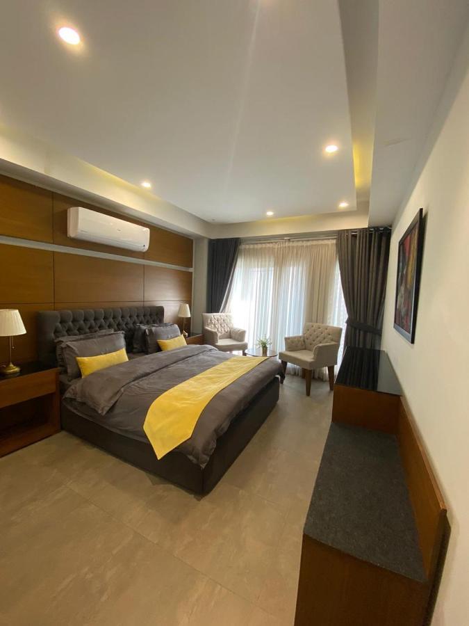 Space Luxury Rental Suites Rawalpindi Esterno foto